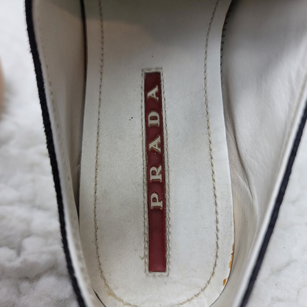 Prada Milano Women’s EU 36.5 Navy Suede Low Top Sneakers White Rubber Toe Italy - Picture 11 of 12